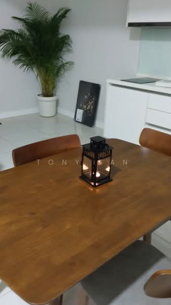 Servis Apartment untuk Disewa di The Sentral Suites - Tony San - Dining Room - PropertyGuru.com.my