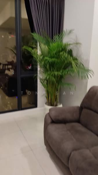 Servis Apartment untuk Disewa di The Sentral Suites - Tony San - Living Room - PropertyGuru.com.my