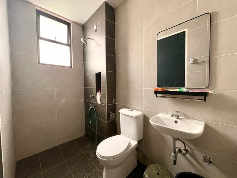 2-storey Terraced House for Sale in Bandar Putra (Kulai) - Pierre Chin - Bathroom - PropertyGuru.com.my
