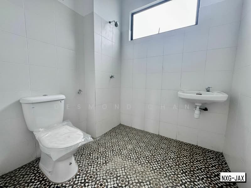 Rumah Teres 2 Tingkat untuk Dijual di Klang (Selangor) - Desmond Chan - Bathroom - PropertyGuru.com.my