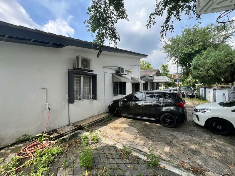 Bungalow for Sale in Ampang Jaya (Ampang) - Muhammad Zhariff Nasharudin - PropertyGuru.com.my