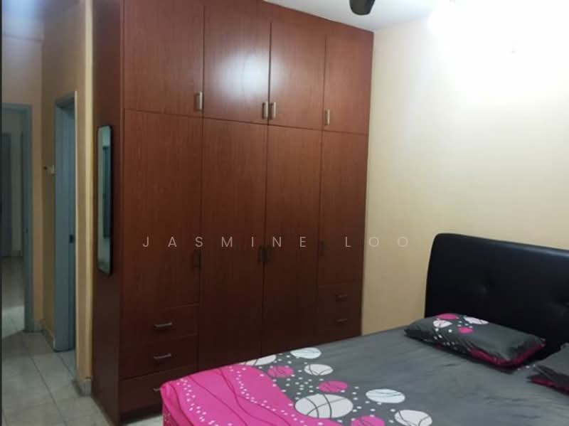 Servis Apartment untuk Dijual di Millennium Place @ Millennium Square - Jasmine Loo - Bedroom - PropertyGuru.com.my