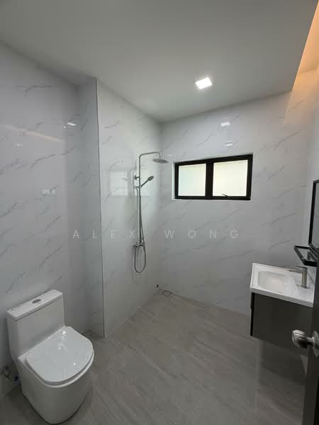 Bungalow for Rent in Taman Ukay Bistari (Melawati) - Alex Wong - Bathroom - PropertyGuru.com.my