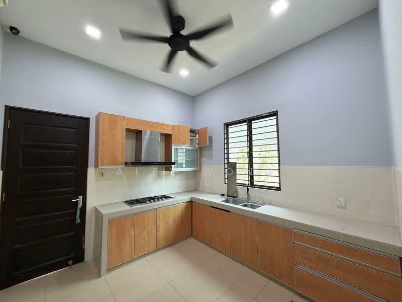 Bungalow for Rent in Taman Ukay Bistari (Melawati) - Alex Wong - Kitchen - PropertyGuru.com.my