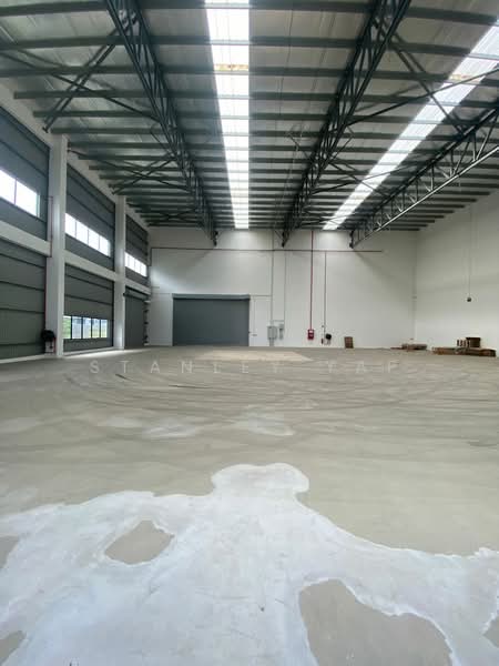 Warehouse for Rent in Sungai Buloh (Selangor) - Stanley Yap - Interior - PropertyGuru.com.my