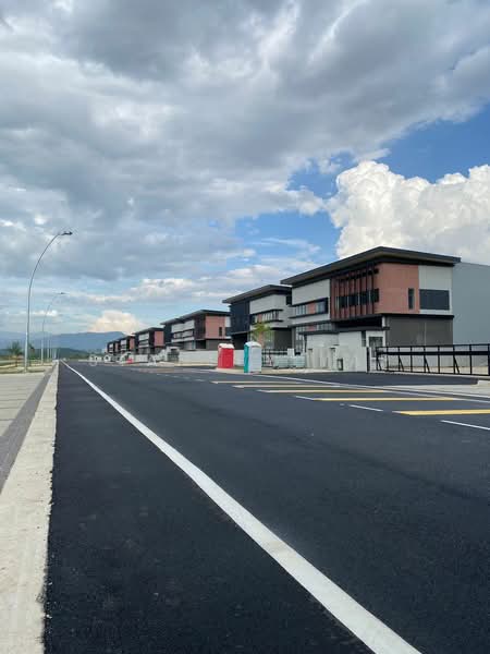 Warehouse for Rent in Sungai Buloh (Selangor) - Stanley Yap - Exterior - PropertyGuru.com.my