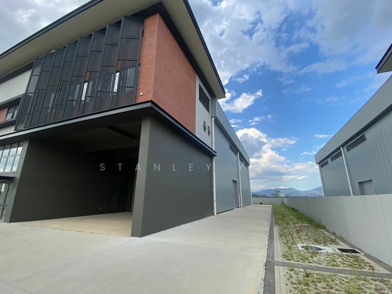 Warehouse for Rent in Sungai Buloh (Selangor) - Stanley Yap - Exterior - PropertyGuru.com.my