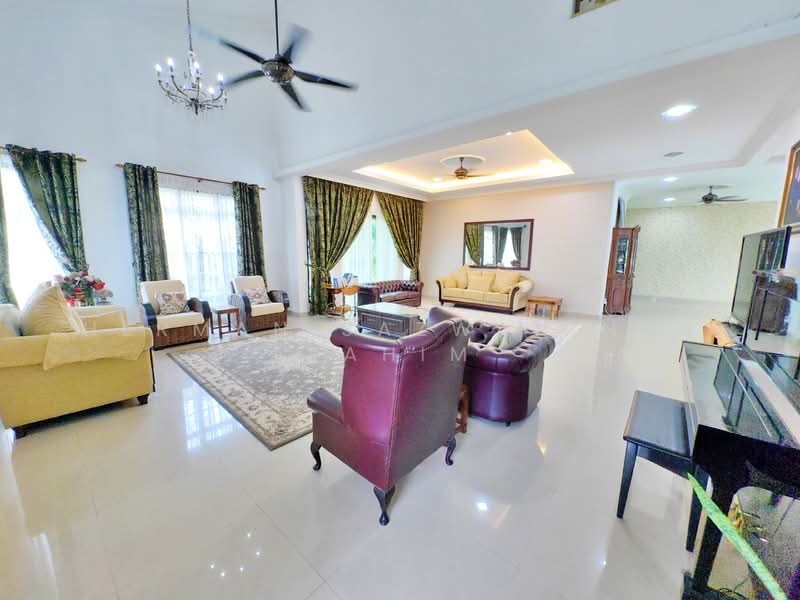 Bungalow for Sale in Bandar Baru Bangi (Selangor) - Herman Sazwan Nor Rahim - Living Room - PropertyGuru.com.my