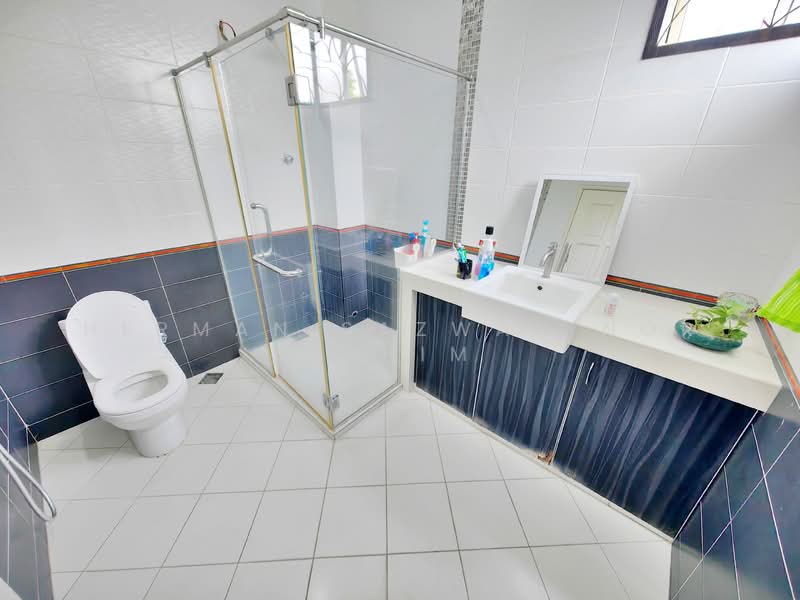 Bungalow for Sale in Bandar Baru Bangi (Selangor) - Herman Sazwan Nor Rahim - Bathroom - PropertyGuru.com.my