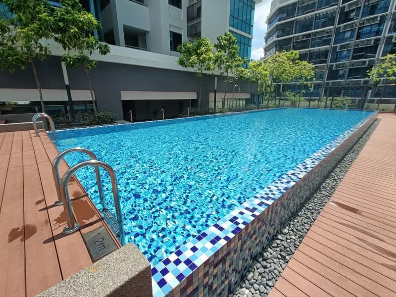 Servis Apartment untuk Disewa di Pacific Star - Karen Ang - Pool - PropertyGuru.com.my