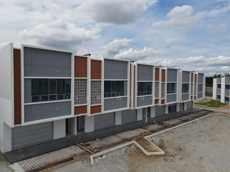 Kedai untuk Disewa di Elmina (Shah Alam) - Ivan Wong - Exterior - PropertyGuru.com.my