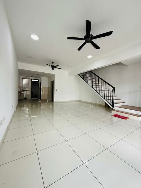 Rumah Teres 2 Tingkat untuk Dijual di Elmina Valley 1 (Shah Alam) - Absyarie Syafiq Shahrin - Living Room - PropertyGuru.com.my