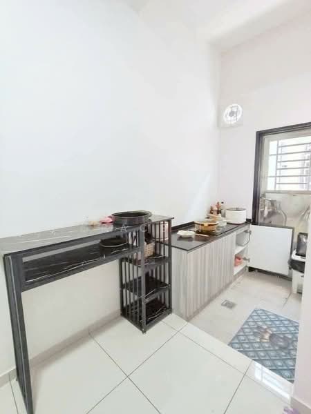 2-storey Terraced House for Sale in Austin Crest (Johor Bahru) - Grace Ng - Kitchen - PropertyGuru.com.my