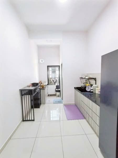 2-storey Terraced House for Sale in Austin Crest (Johor Bahru) - Grace Ng - Kitchen - PropertyGuru.com.my