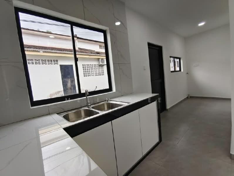 1-storey Terraced House for Sale in Kulai (Johor) - Melinda Ee - Kitchen - PropertyGuru.com.my
