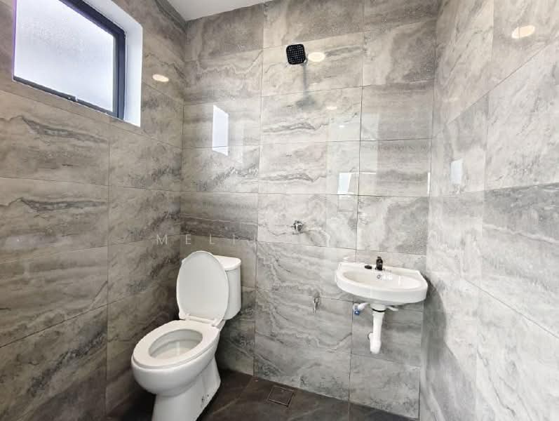 1-storey Terraced House for Sale in Kulai (Johor) - Melinda Ee - Bathroom - PropertyGuru.com.my