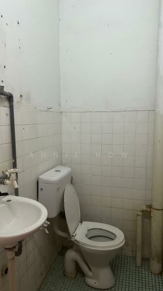 2-storey Terraced House for Sale in Taman Setapak (Setapak) - Annie How - Bathroom - PropertyGuru.com.my
