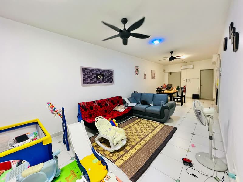 Pangsapuri untuk Dijual di Pangsapuri Seri Utama - Ilman Nahri - Living Room - PropertyGuru.com.my