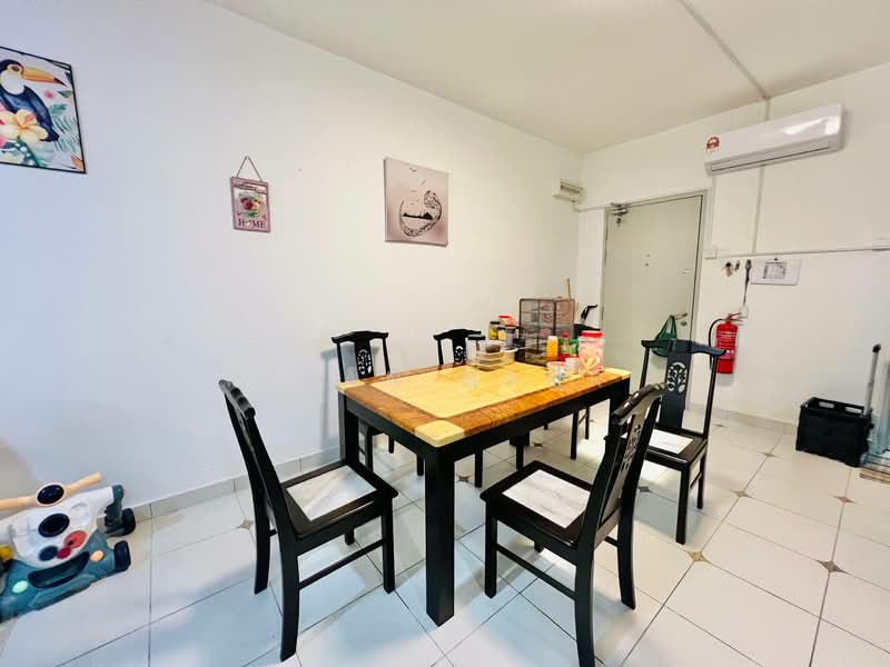 Pangsapuri untuk Dijual di Pangsapuri Seri Utama - Ilman Nahri - Dining Room - PropertyGuru.com.my
