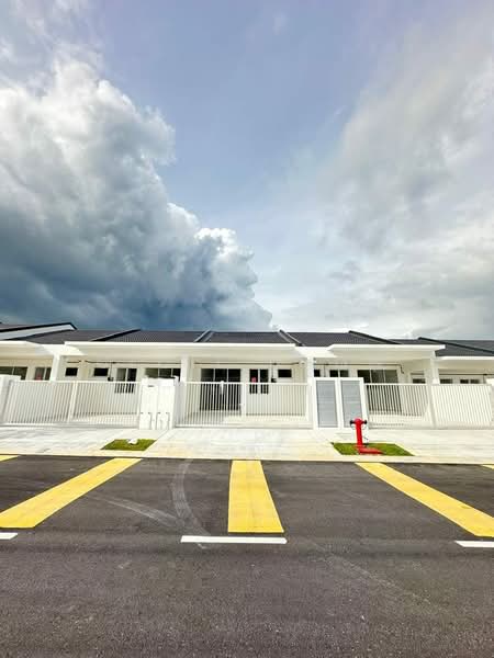 1-storey Terraced House for Rent in Bandar Sri Sendayan (Negeri Sembilan) - Cloie Chow - Exterior - PropertyGuru.com.my