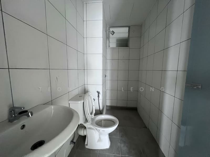 Service Residence for Sale at The Stone - Teoh Kim Leong - Bathroom - PropertyGuru.com.my