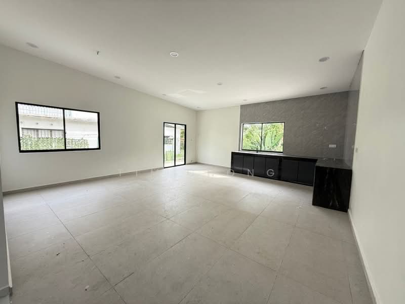 Semi-Detached House for Sale in Johor Bahru (Johor) - Tim Chong - PropertyGuru.com.my
