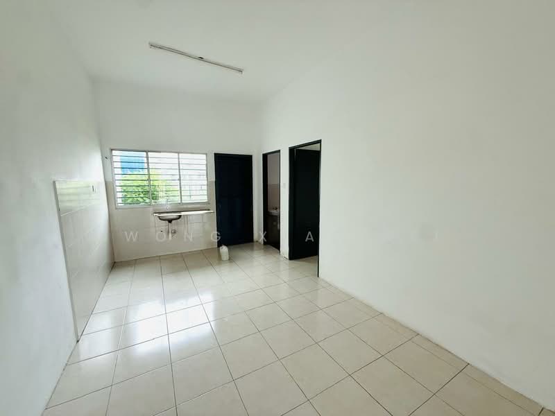 Rumah Teres 2 Tingkat untuk Dijual di Taman Scientex Rawang (Rawang) - Kwong Xiao Wei - Kitchen - PropertyGuru.com.my