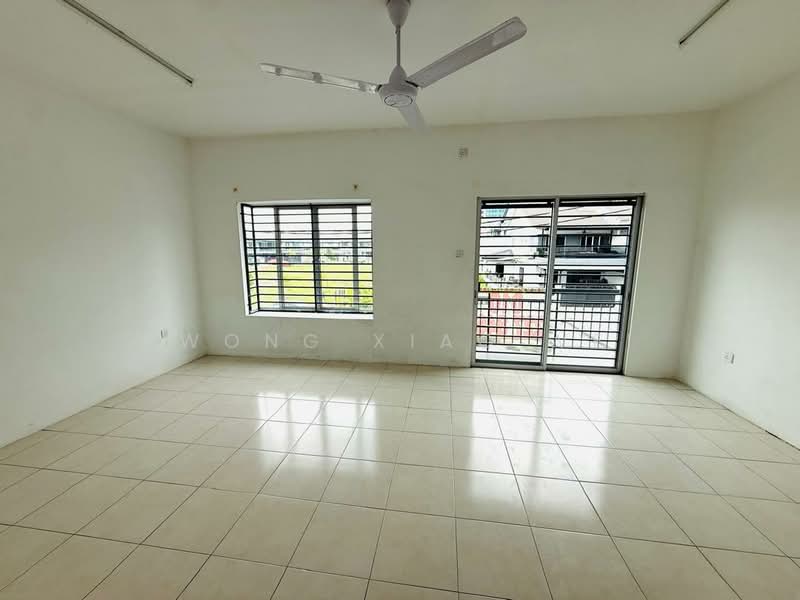 Rumah Teres 2 Tingkat untuk Dijual di Taman Scientex Rawang (Rawang) - Kwong Xiao Wei - Living Room - PropertyGuru.com.my