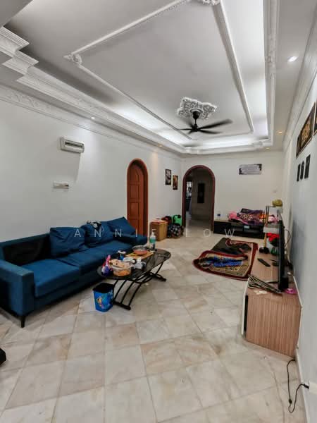 1-storey Terraced House for Sale in Johor Bahru (Johor) - Annie Low - Living Room - PropertyGuru.com.my