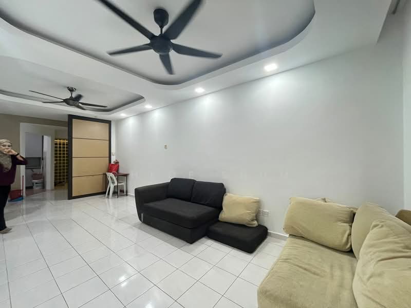 Condominium for Rent at Wangsa Metroview - Chloe Shum - Living Room - PropertyGuru.com.my