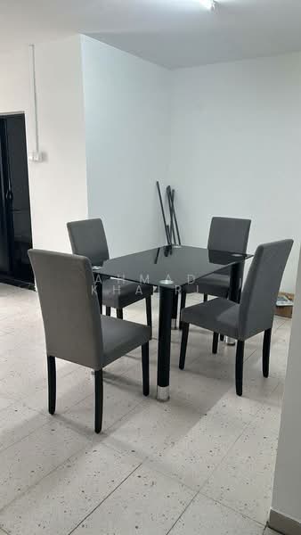 Rumah Teres untuk Disewa di Taman Greenwood (Batu Caves) - Ahmad Khairi - Dining Room - PropertyGuru.com.my