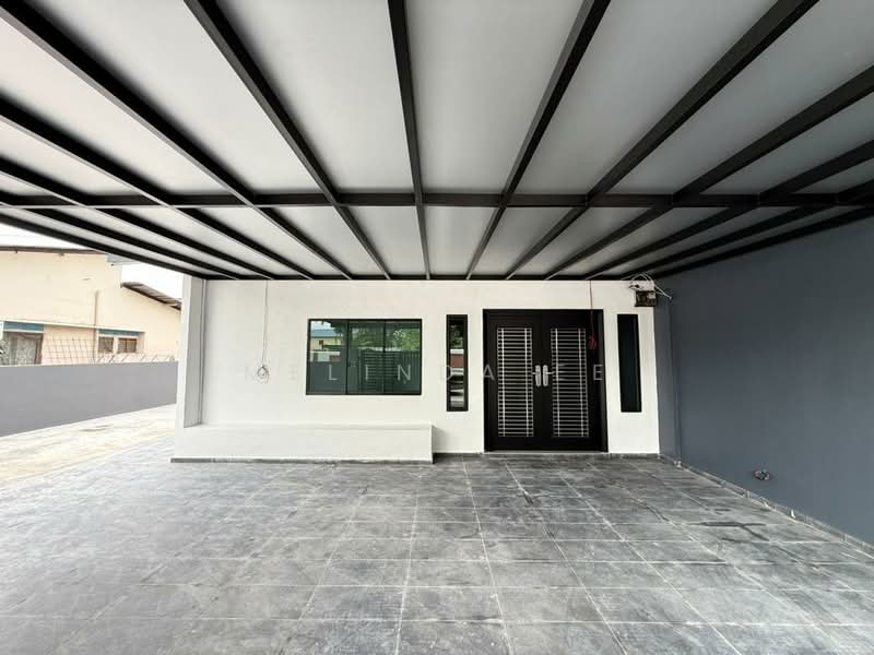 Rumah Berkembar untuk Dijual di Taman Bunga Ros (Tebrau) - Melinda Ee - Exterior - PropertyGuru.com.my