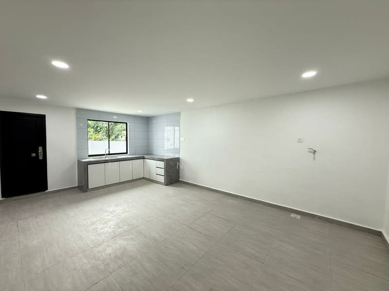 Rumah Berkembar untuk Dijual di Taman Bunga Ros (Tebrau) - Melinda Ee - PropertyGuru.com.my