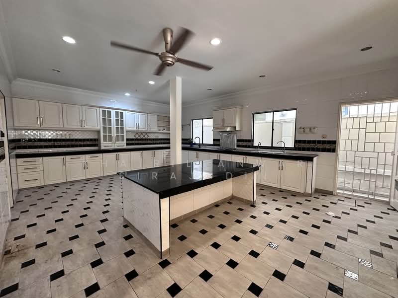 Rumah Berkembar untuk Dijual di Bukit Bandaraya (Shah Alam) - Khairil Anwar Sirajudin - Kitchen - PropertyGuru.com.my