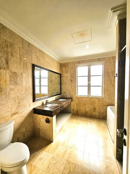 3-storey Terraced House for Rent in Damansara Heights (Kuala Lumpur) - Martin Lee - Bathroom - PropertyGuru.com.my