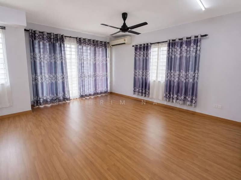 Rumah Teres untuk Dijual di Aman Putri (Sungai Buloh) - Syahrim Naim - Living Room - PropertyGuru.com.my