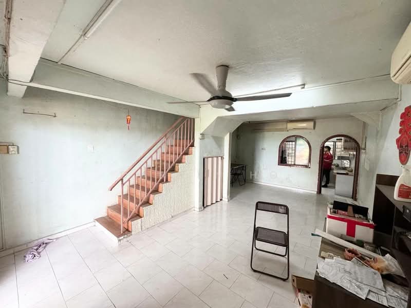 1-storey Terraced House for Sale in Taman Skudai Baru (Skudai) - Darren Ho - Living Room - PropertyGuru.com.my