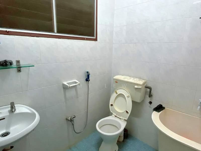 2-storey Terraced House for Sale in Taman Rimba (Mentakab) - Amy Lew - Bathroom - PropertyGuru.com.my