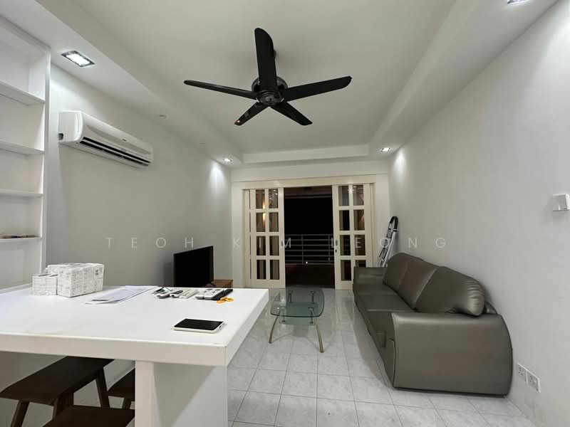 Apartment for Rent at Parkview Towers - Teoh Kim Leong - Living Room - PropertyGuru.com.my