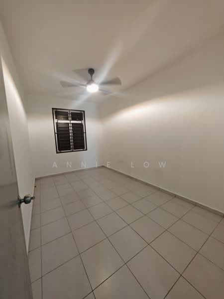 Rumah Teres 2.5 Tingkat untuk Dijual di Taman Scientex Utama (Senai) - Annie Low - Interior - PropertyGuru.com.my