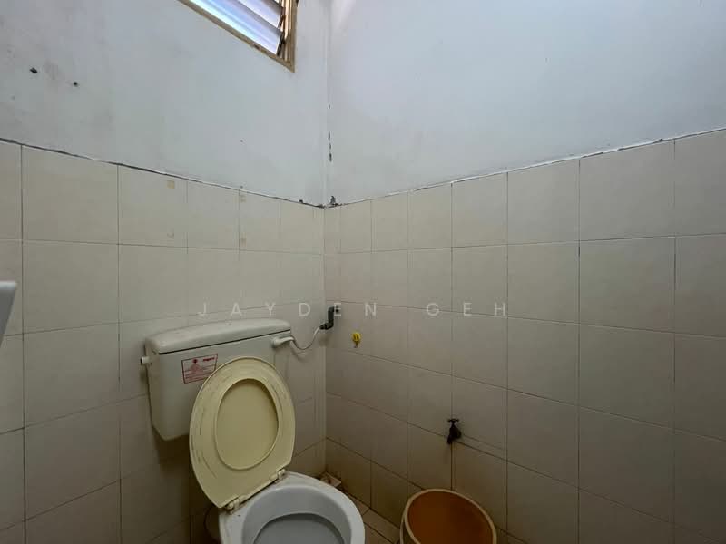 Kedai untuk Disewa di Alor Setar (Kedah) - Jayden Geh - Bathroom - PropertyGuru.com.my