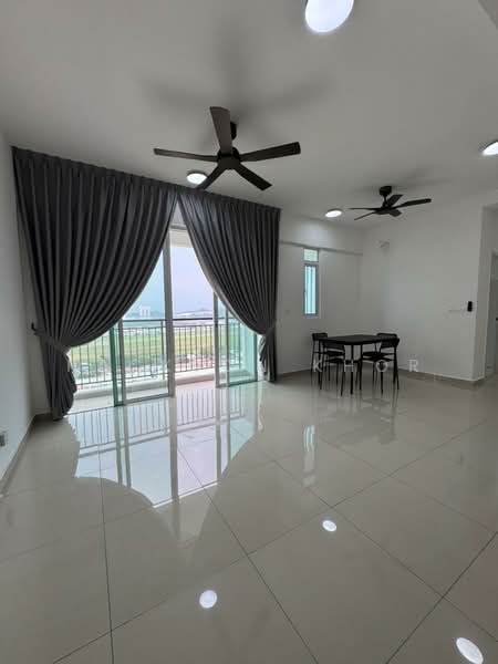 Kondominium untuk Disewa di Havana Beach Residences - Rackson Khor - Living Room - PropertyGuru.com.my