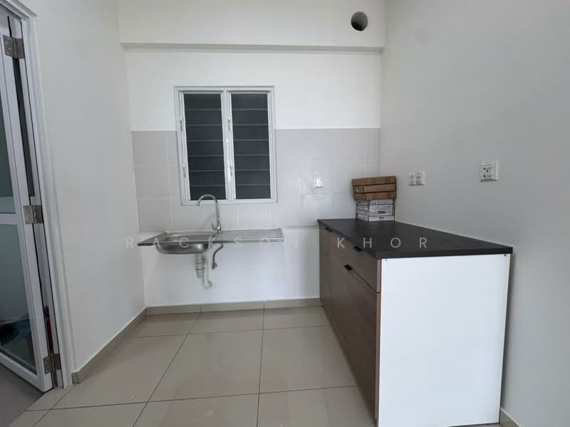 Kondominium untuk Disewa di Havana Beach Residences - Rackson Khor - Kitchen - PropertyGuru.com.my