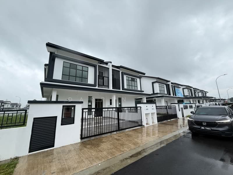Cluster House for Sale in Iskandar Puteri (Nusajaya) (Johor) - Darren Ho - Exterior - PropertyGuru.com.my