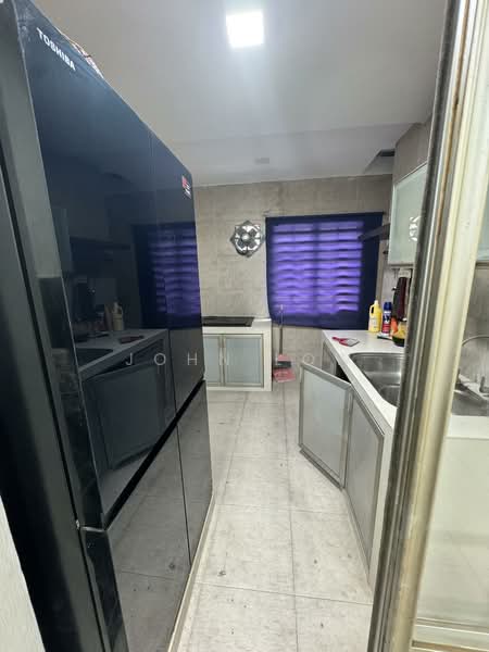 Rumah Banglo untuk Disewa di Taman Putri Kulai (Kulai) - John Low - Kitchen - PropertyGuru.com.my