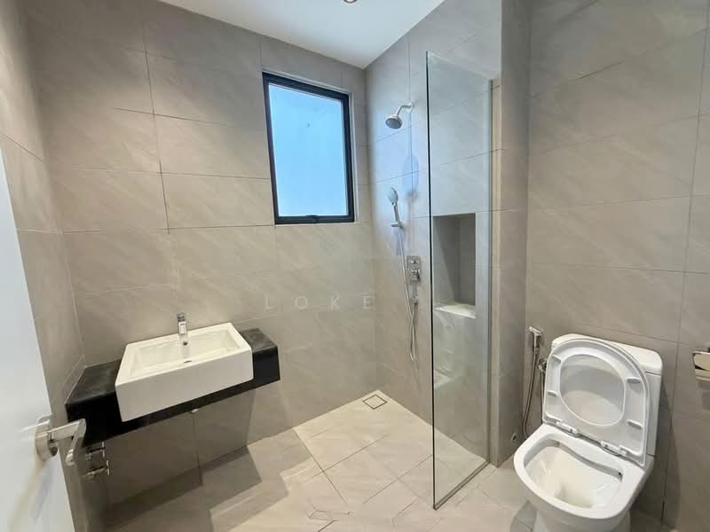 Rumah Berkembar untuk Dijual di Eco Ardence (Setia Alam) - Loke . - Bathroom - PropertyGuru.com.my