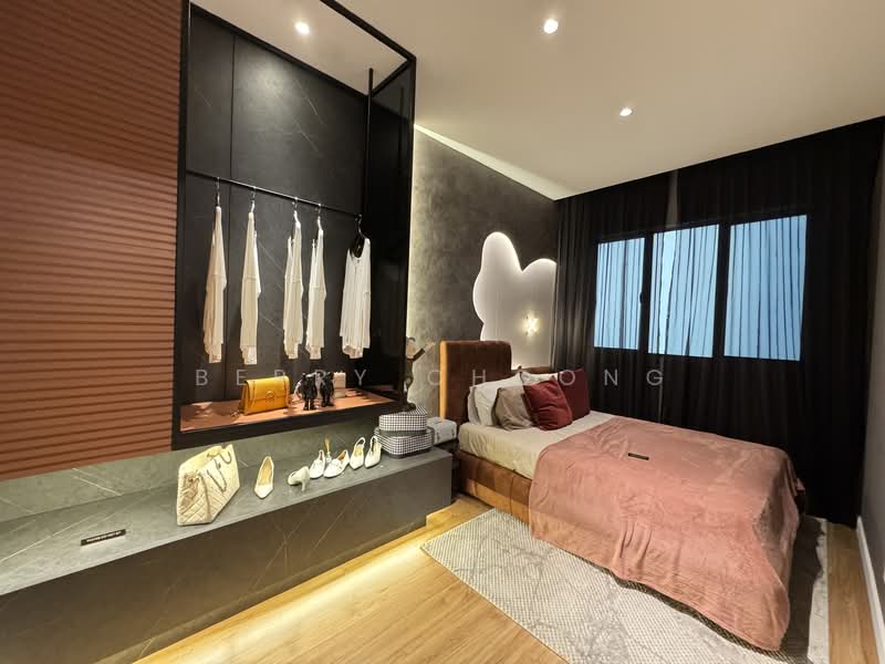 Service Residence for Sale at D'Nuri Residences @ Kwasa Damansara - Berry Choong - Bedroom - PropertyGuru.com.my