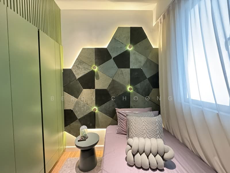 Service Residence for Sale at D'Nuri Residences @ Kwasa Damansara - Berry Choong - Bedroom - PropertyGuru.com.my