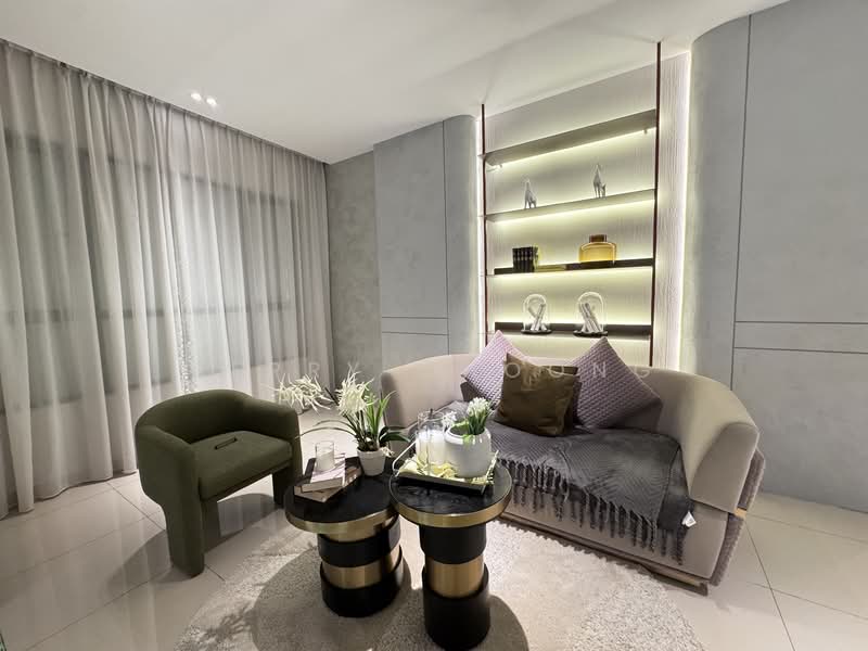 Service Residence for Sale at D'Nuri Residences @ Kwasa Damansara - Berry Choong - Living Room - PropertyGuru.com.my