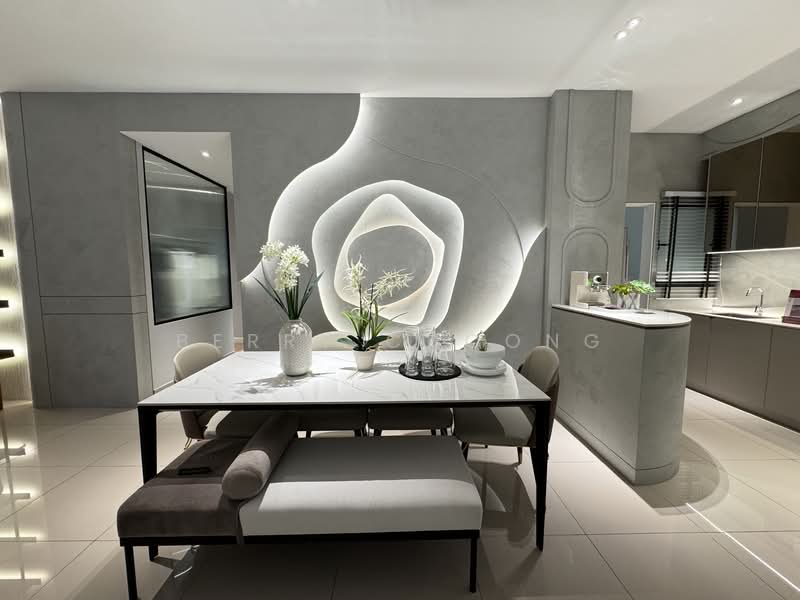 Service Residence for Sale at D'Nuri Residences @ Kwasa Damansara - Berry Choong - Dining Room - PropertyGuru.com.my